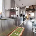 شقة Enjoy - Mansarda Nel Cuore Di *
